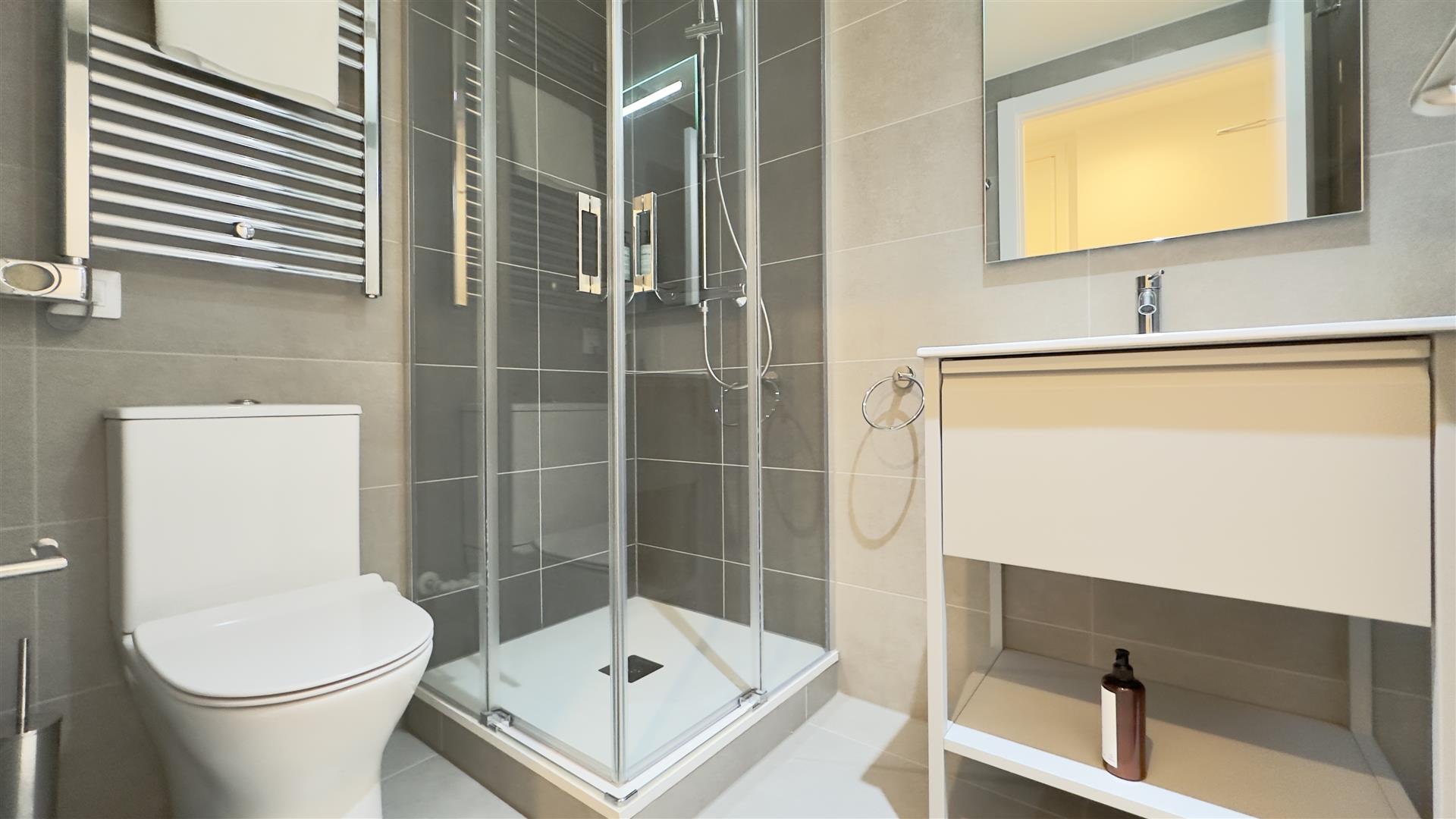 Image of Apartment - 1 Bathrooms for Rental in Victory Suites-Gibraltar, Image 6